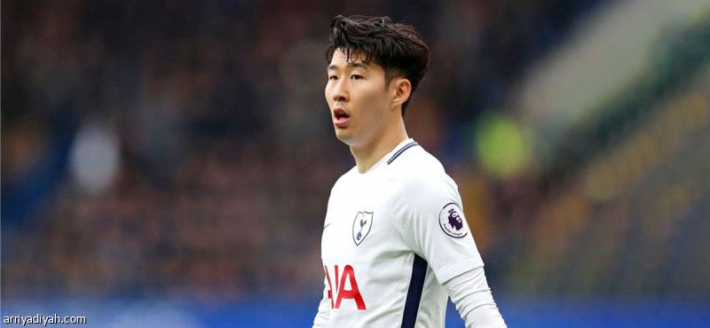 إيقاف مشجع 3 أعوام