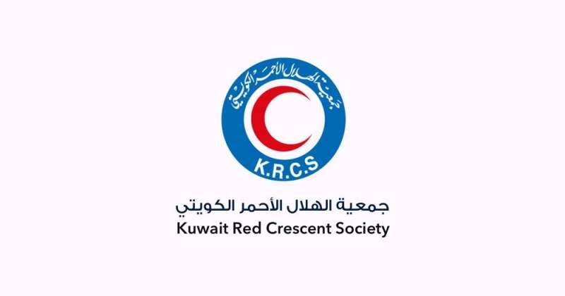 الهلال الأحمر الكويتي يواصل توزيع المساعدات الإغاثية في اليمن إثر إعصار