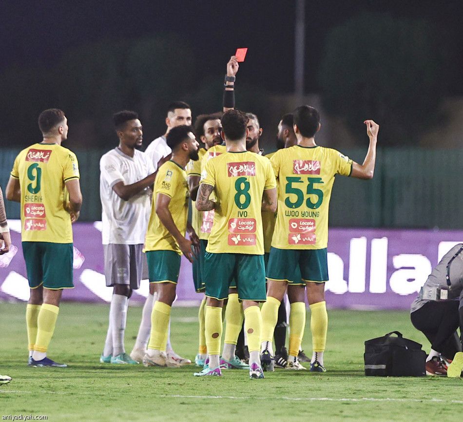 مجددا.. رأسيات مارتينز تنقذ «أبناء سيهات»