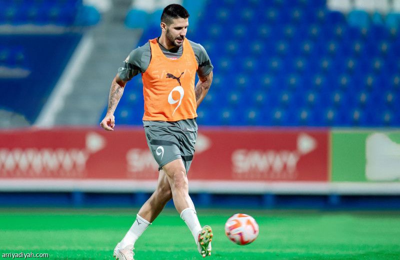 الهلال يستعين بالجوير وتمبكتي