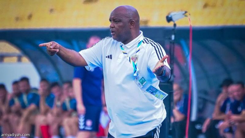 الوحدة الإماراتي يقيل موسيماني.. ويعين بويتنويج