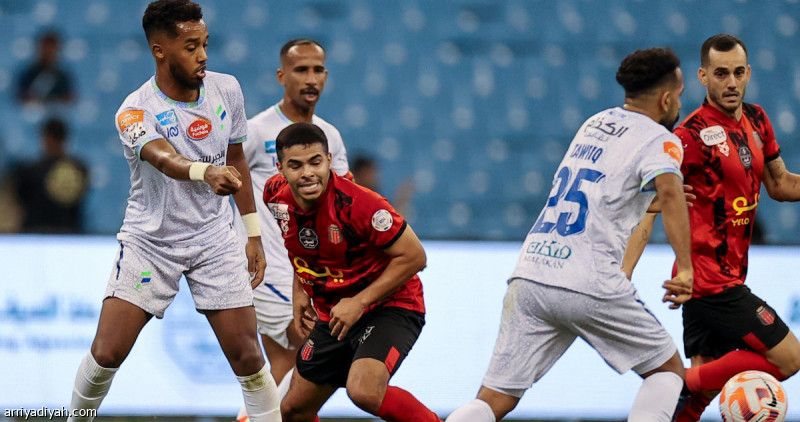 الرياض يخطف نقطة مهمة أمام الفتح