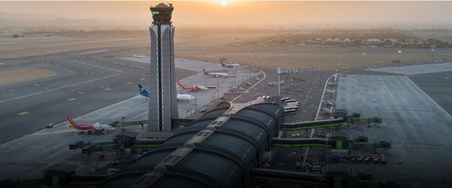 مطارات ‎عُمان تحتفي بالذكرى الخامسة لافتتاح مطار مسقط والثامنة لصلالة