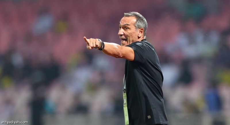 دونيس: نقطع 3 ساعات يوميا من أجل التدريب