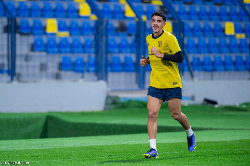 تمزق يبعد العييري 14 يوما