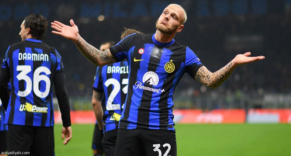 إنتر يسترد الصدارة بثنائية فروسينوني