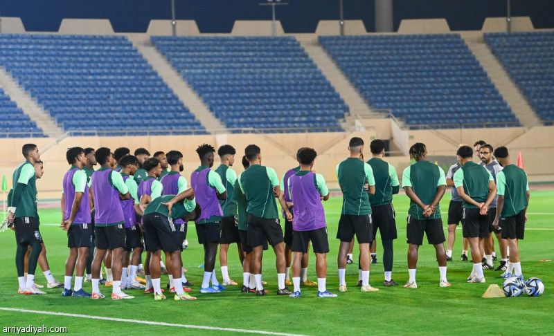 الأولمبي.. استبعاد عسيري واستدعاء أبو الشامات