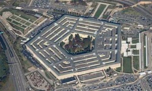 القوات العسكرية الأمريكية تشن غارات على أهداف “مرتبطة” بإيران في سوريا