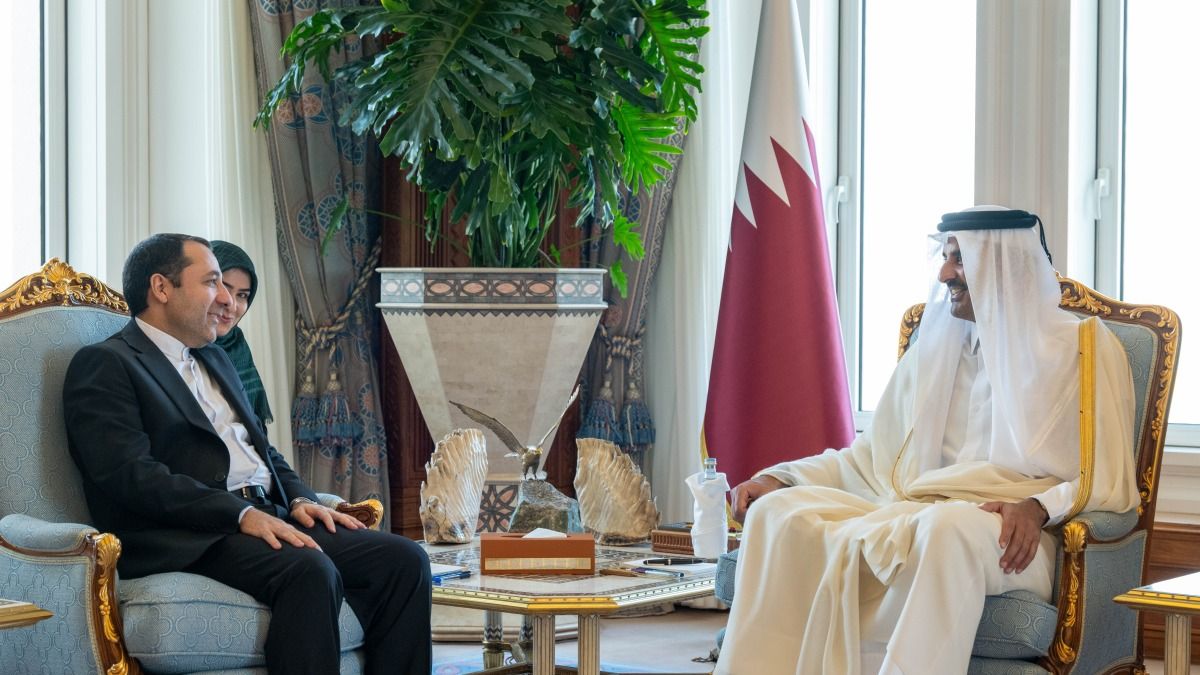 سمو الأمير يتسلم أوراق اعتماد ستة سفراء جدد لدى الدولة