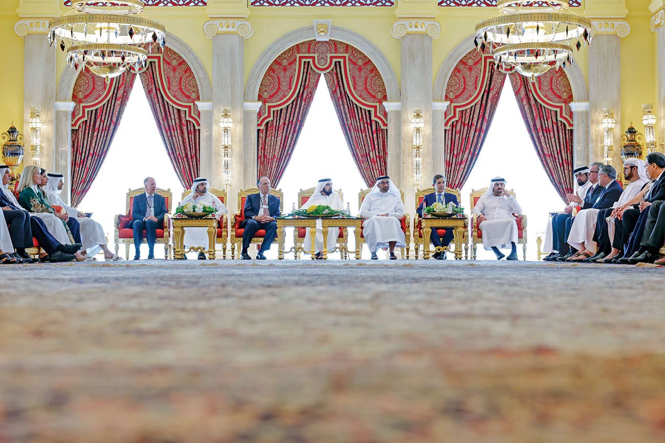 محمد بن راشد: الإمارات حريصة على بناء شراكات متينة مع المجتمع المالي تواكب طموحاتها للمستقبل