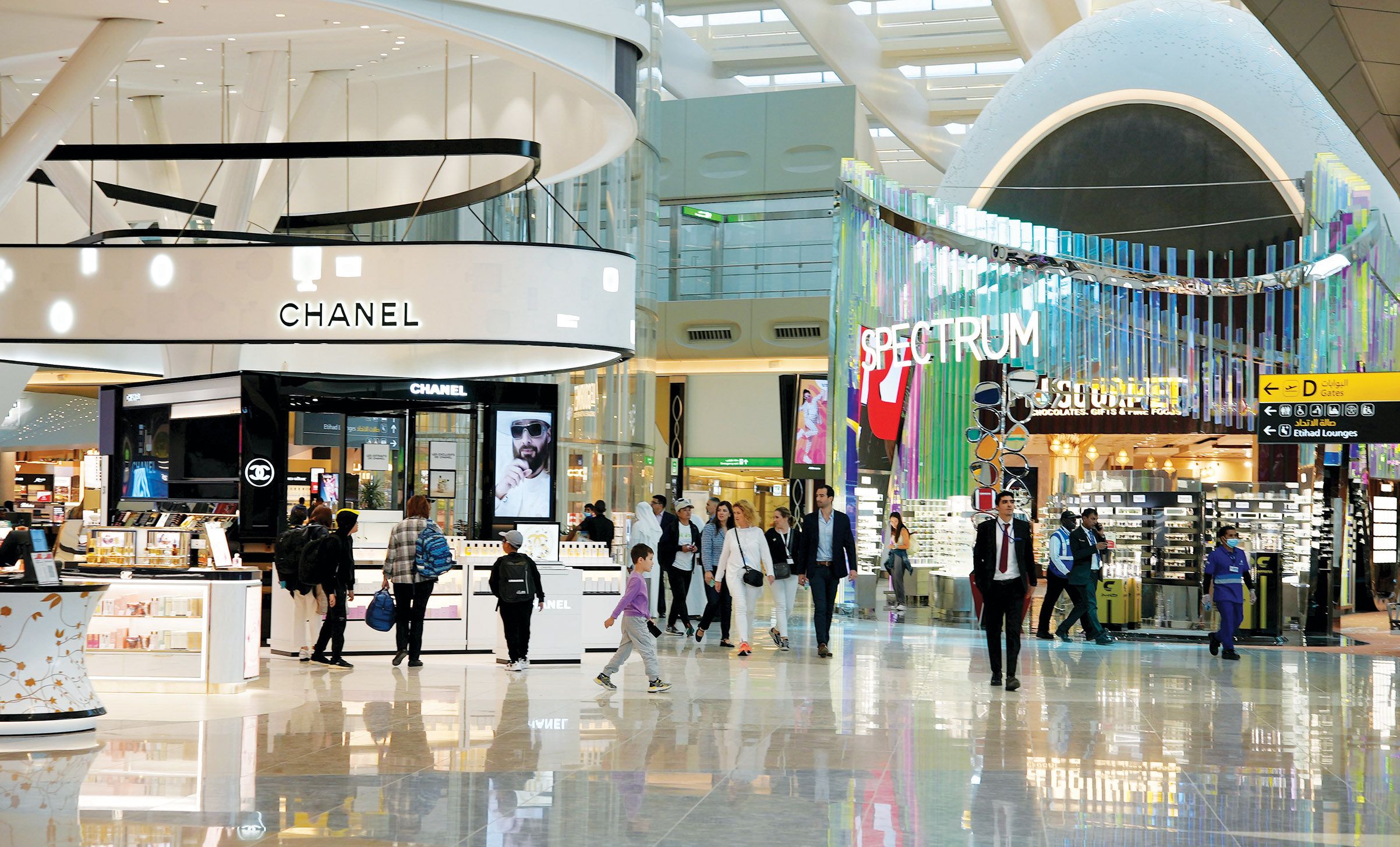 مطارات أبوظبي تعلن انتقال 28 شركة طيران إلى مبنى المسافرين (A)