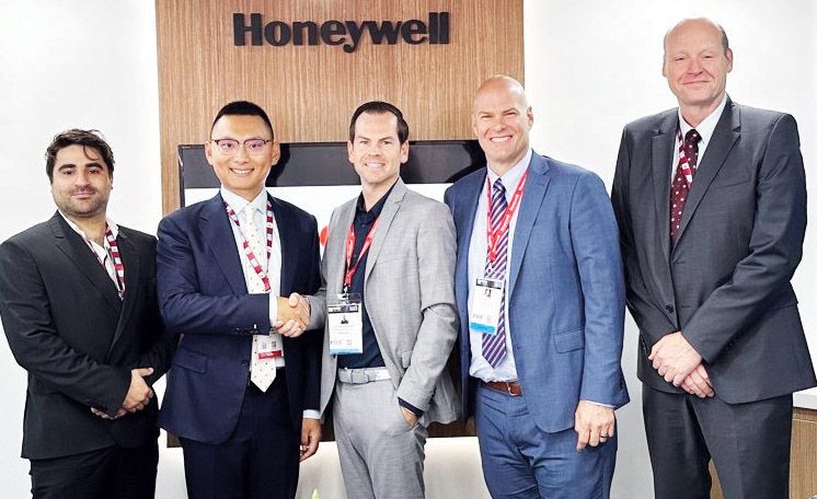 هانيويل تزود طائرة آيبوت الكهربائية أحدث تقنيات الطيران