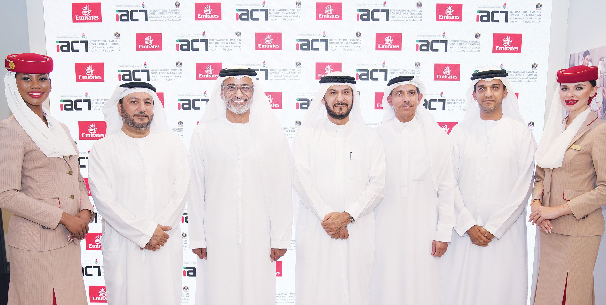 تعاون بين «طيران الإمارات» و«الطيران المدني» لتوفير حلول تدريبية للكوادر الهندسية