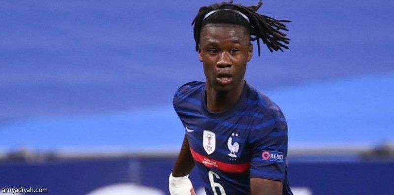 إصابة الركبة تبعد كامافينجا عن تدريبات فرنسا