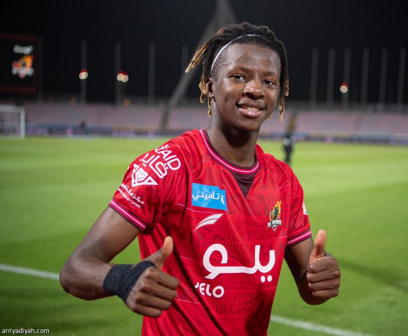 هوساوي ينجو من تمزق الساق