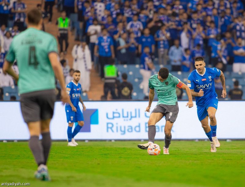 نصف «روشن» يعاني تهديفيا