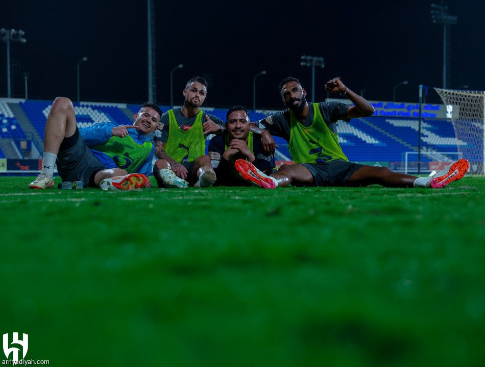 إصابة سالم في الركبة ومفصل القدم والإصبع