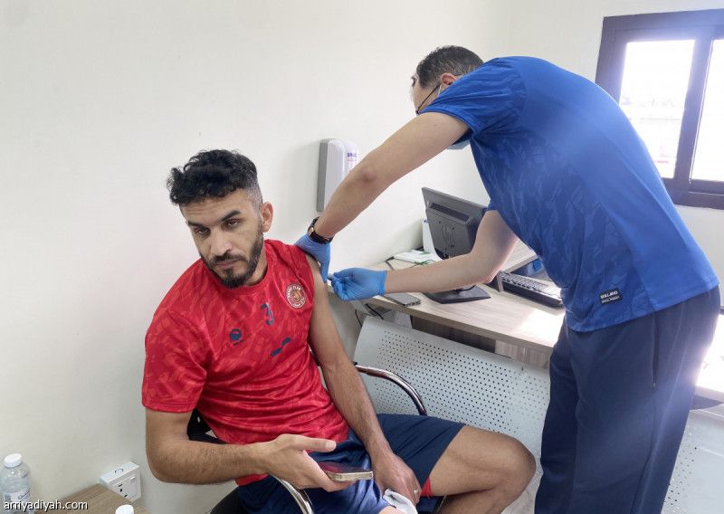 قبل «الديربي».. أجانب ضمك يصلون