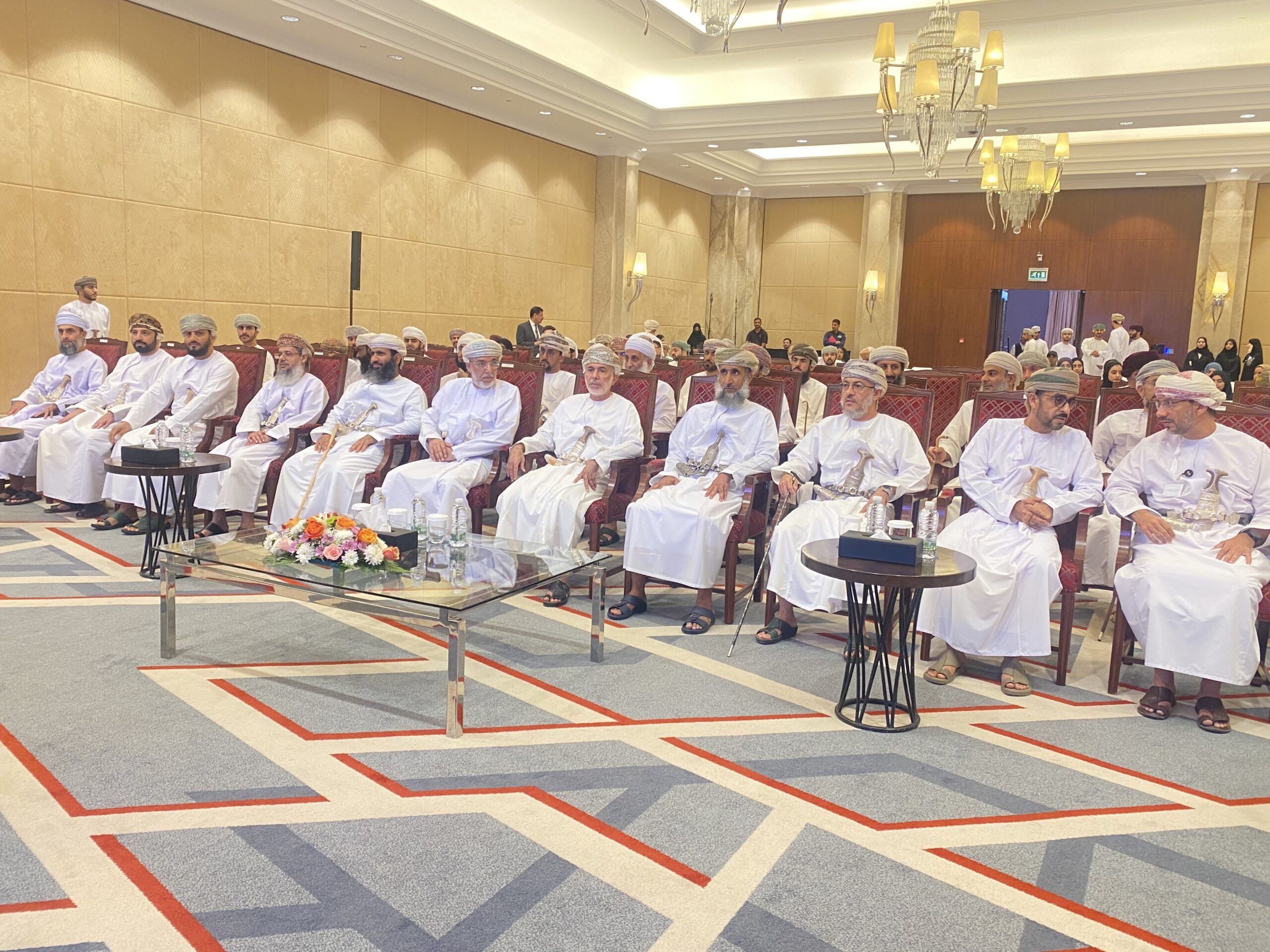 مؤسسة الإمام جابر بن زيد الوقفية تُدشّن الهوية البصرية لصندوق غراس الوقفي الاستثماري