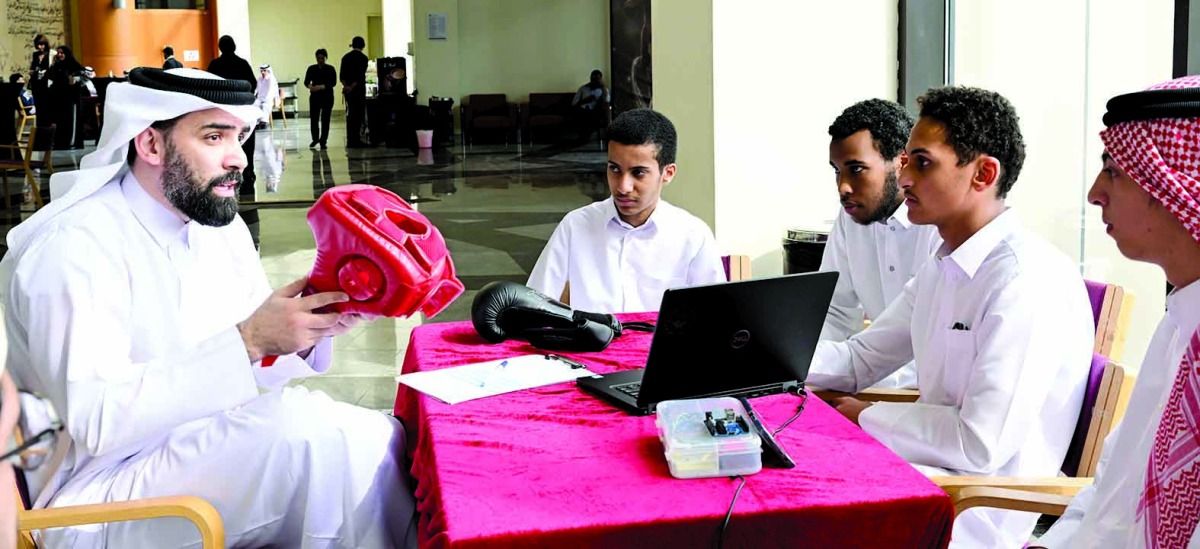 «العلماء الشباب» يبتكر حلولاً في مجال الرياضة