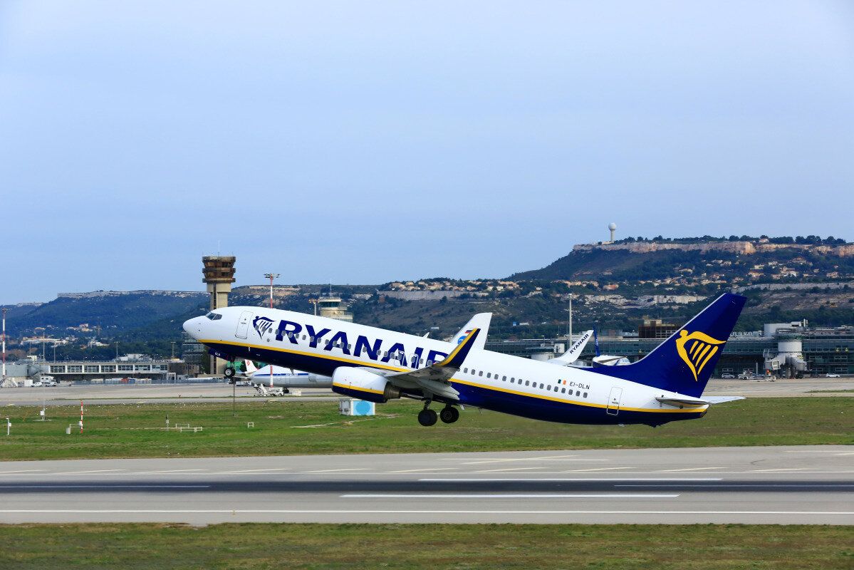 إلغاء 25 % من الرحلات المقررة إلى فرنسا يوم الاثنين