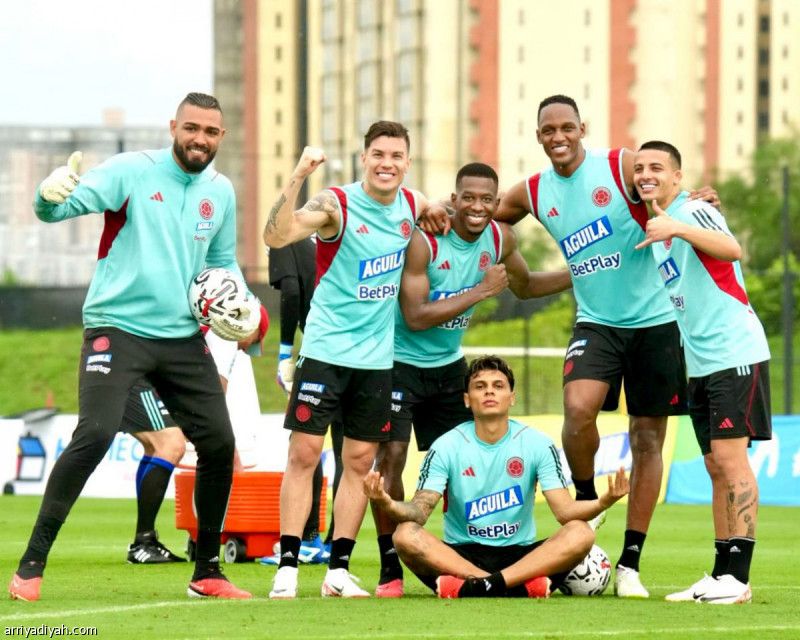 كولومبيا تتمسك بالكبار