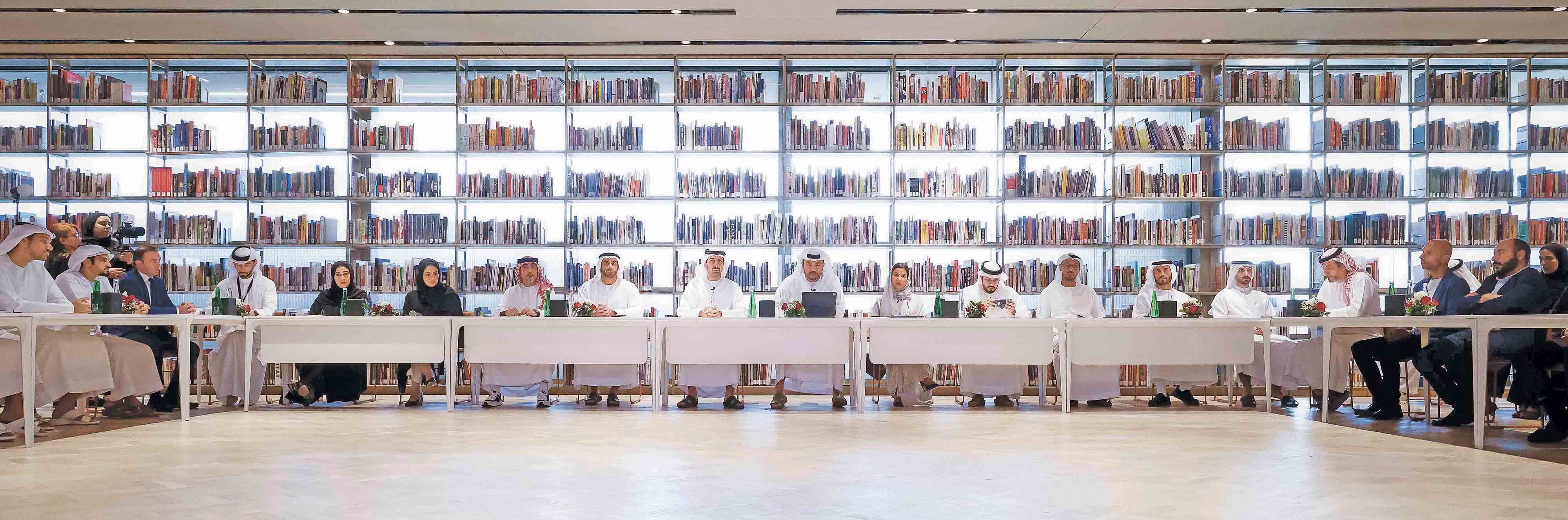 اقتصادية الشارقة تعرف بالممكنات والحوافز لبيئة الأعمال الصناعية