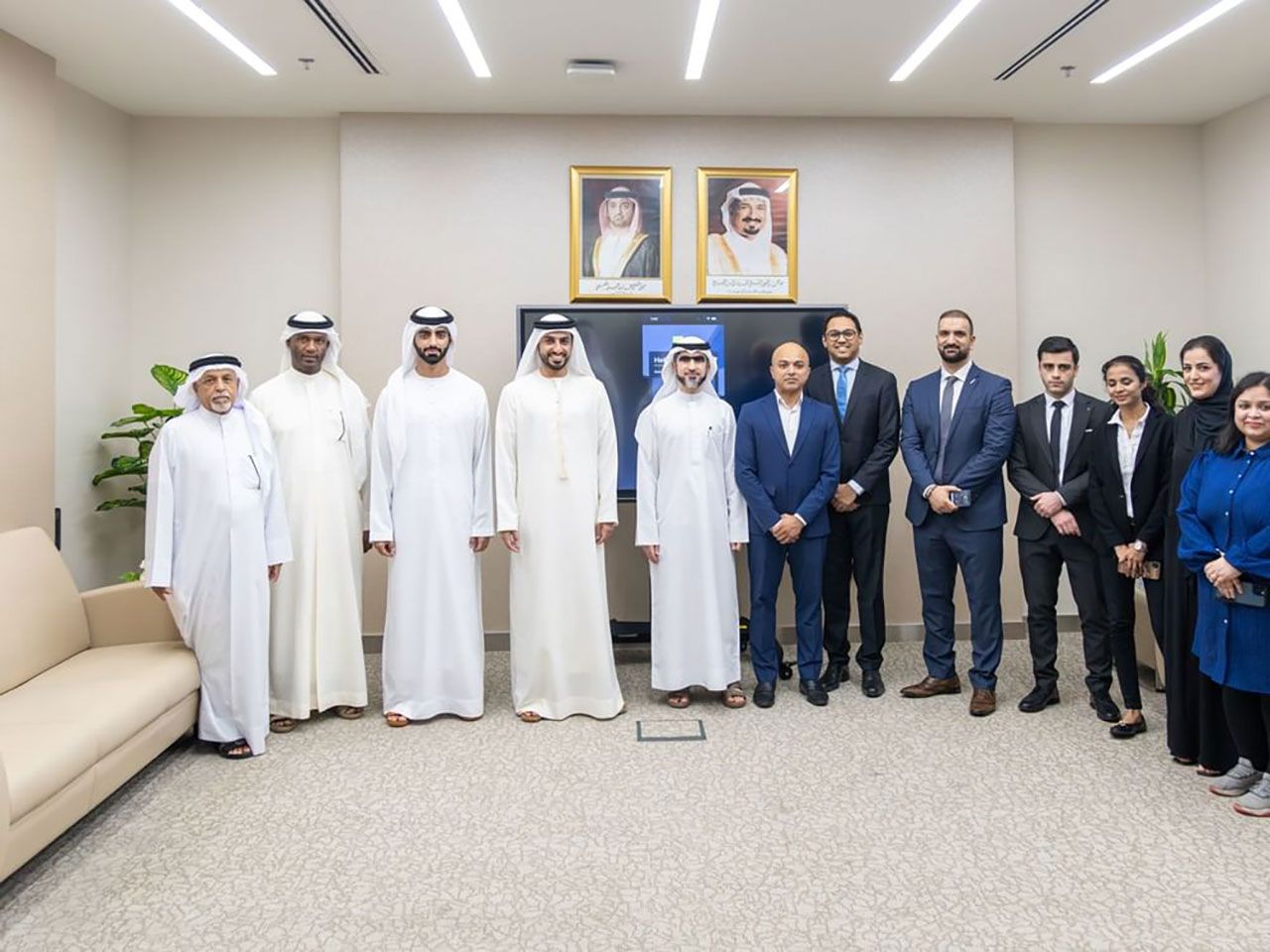 راشد بن حميد يطلق تطبيق «عقار عجمان»