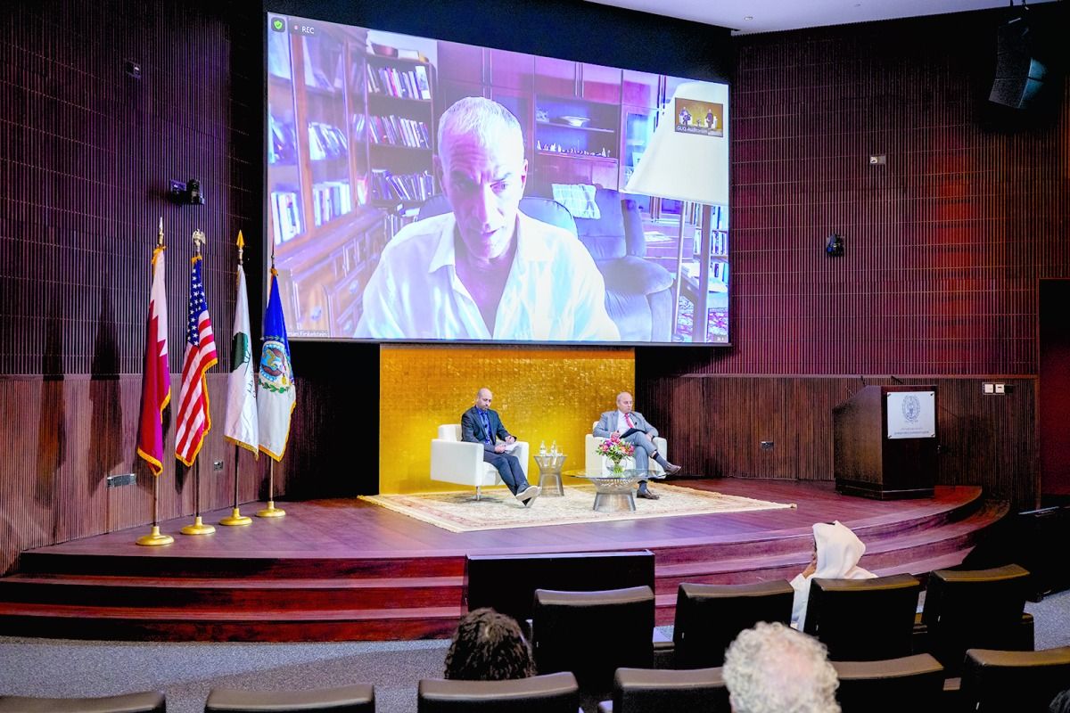 ناشط يهودي:  إسرائيل تجاوزت الخط الأحمر باستهداف المستشفيات