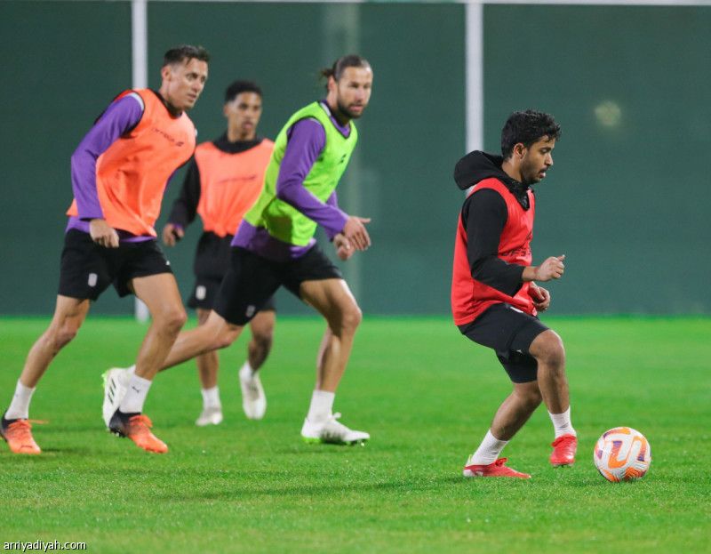 المناعي يفتح ملف ضمك