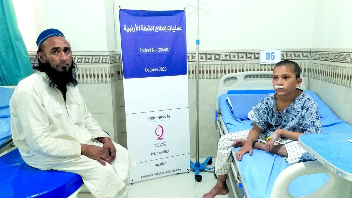 قطر الخيرية تجري عمليات الشفة الأرنبية لأطفال باكستان
