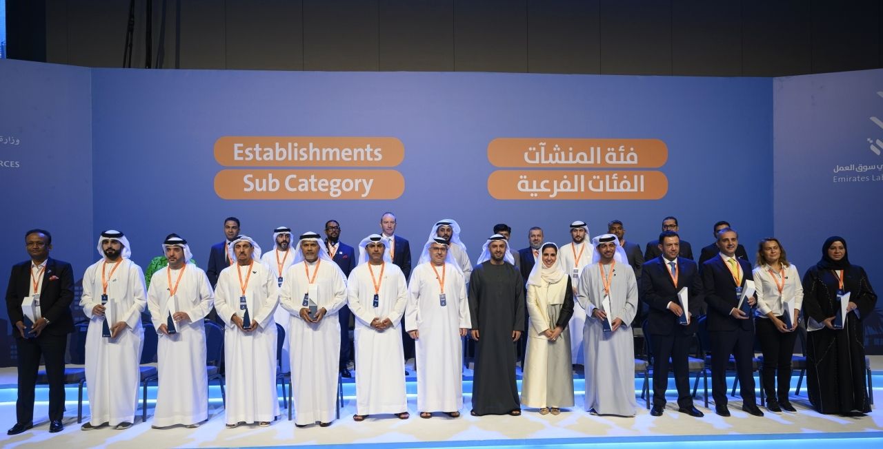 منصور بن زايد: الإمارات تسير بخطى ثابتة لتحقيق رؤيتها المئوية