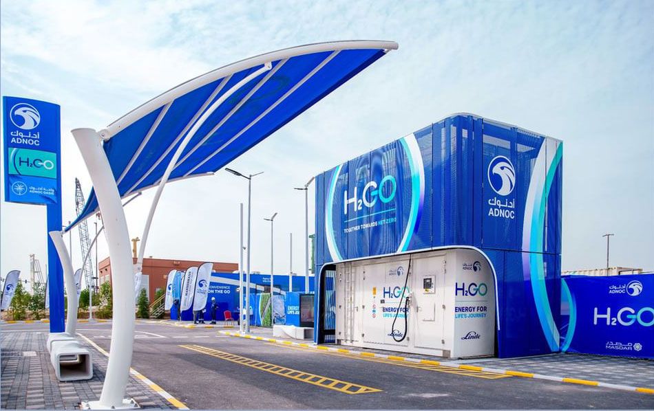 "أدنوك" تفتتح أول محطة تجريبية فائقة السرعة في المنطقة للتزود بوقود الهيدروجين الأخضر