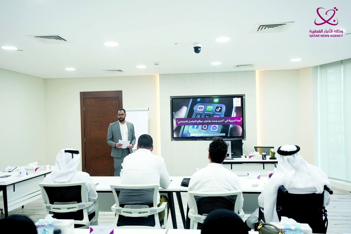 اختتام دورة تحرير ورصد وتحليل مواقع التواصل في «قنا»