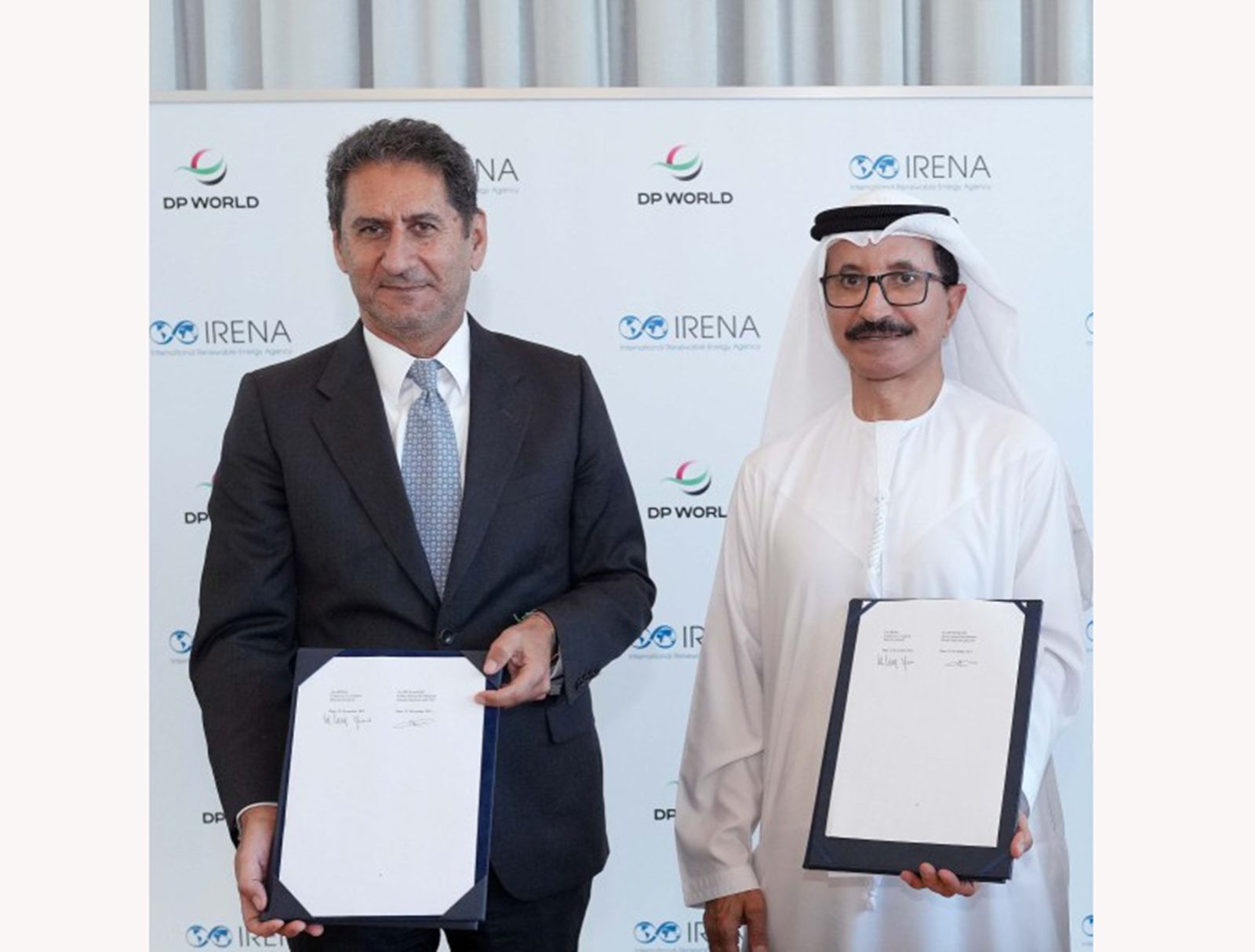 موانئ دبي العالمية وإيرينا توقعان اتفاقية تعاون لتسريع استخدام الطاقة المتجددة