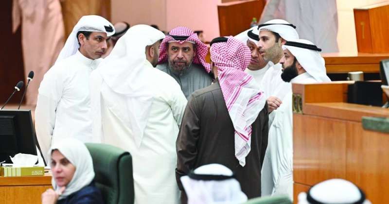 «الغرفة»... تحت إشراف وزير التجارة