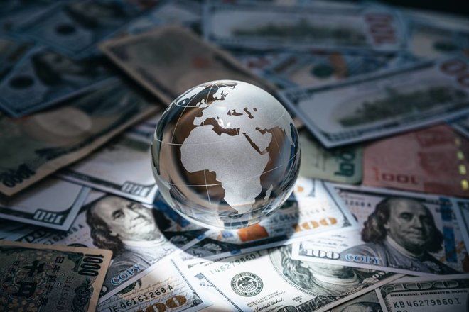 اقتصاد العالم يتباطأ العام المقبل إلى 2.7 % بسبب التضخم وسعر الفائدة والحروب