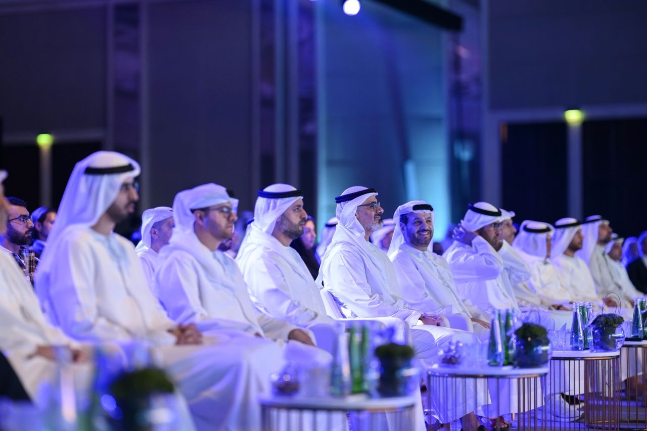 خالد بن محمد: نتائج واعدة لاستثمار تقنيات الذكاء الاصطناعي في خلْق أسواق ذات قيمة اقتصادية عالية