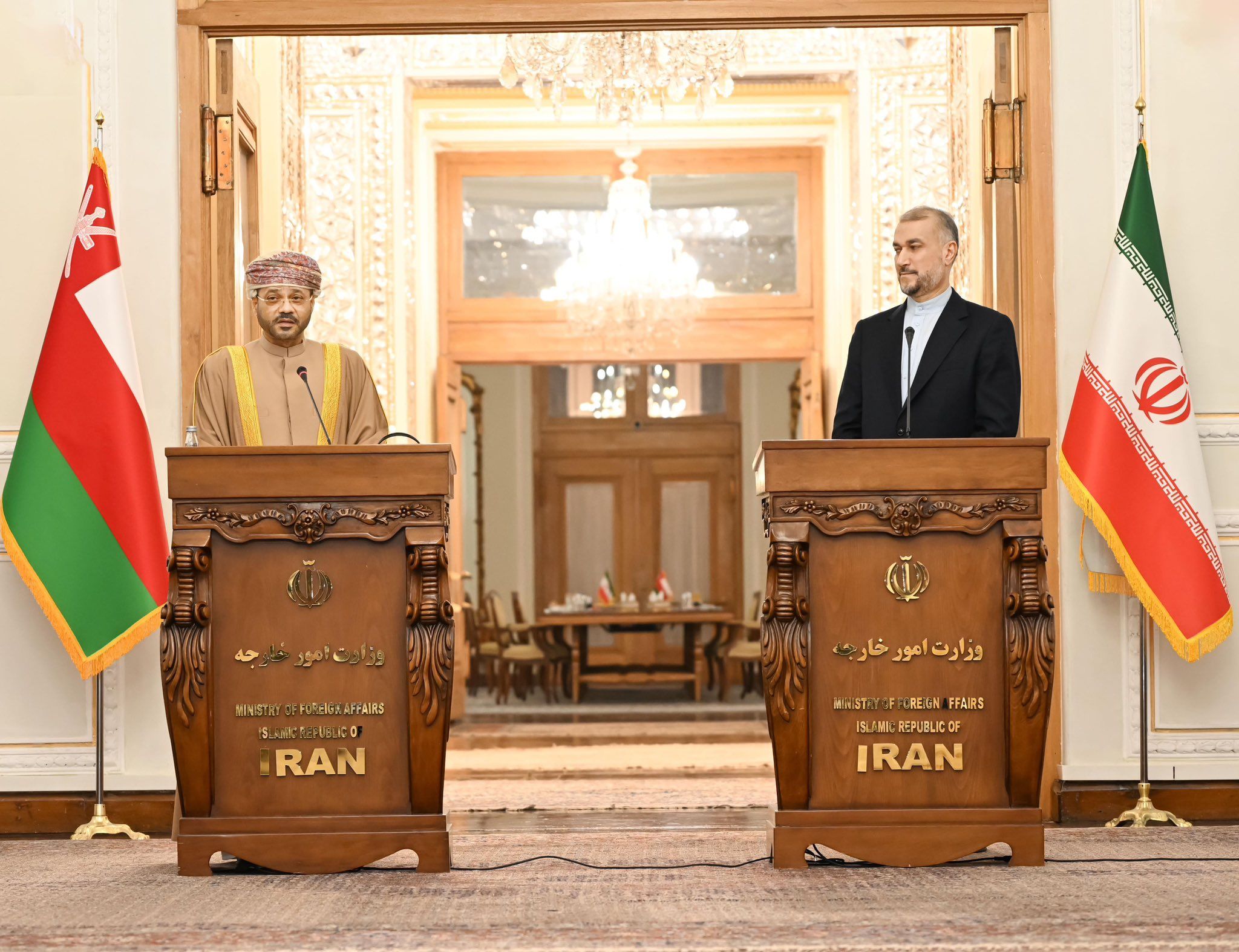 وزيرُ الخارجية ونظيره الإيراني يبحثان التطوُّرات الأليمة التي يشهدها قطاع غزة