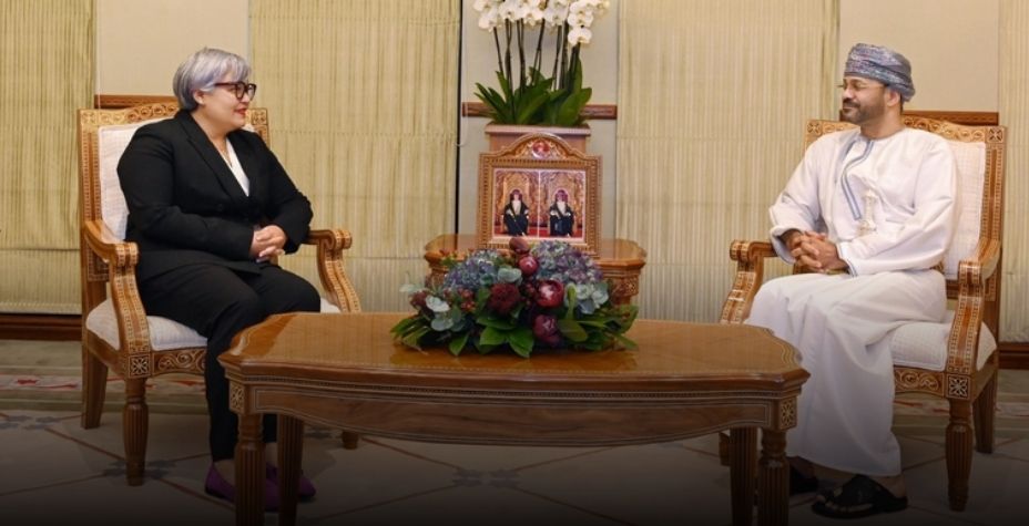 وزير الخارجية يتسلم نسخة من أوراق اعتماد سفيرة الولايات المتحدة الأمريكية