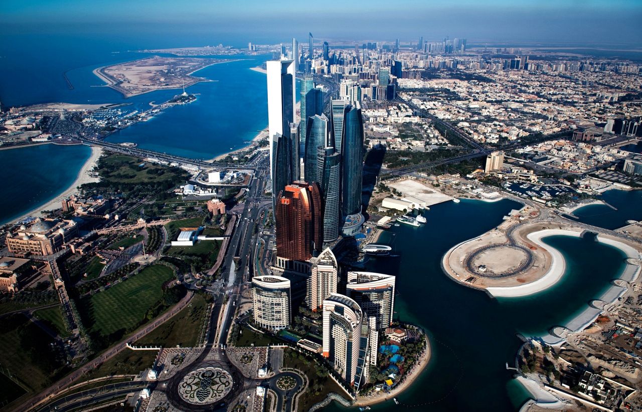 71.3 مليار درهم تداولات عقارات أبوظبي في 11 شهراً بنمو 26 %