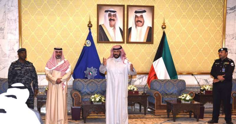 الخالد يكرم كوكبة من رجال الأمن لجهودهم في ضبط العديد من القضايا
