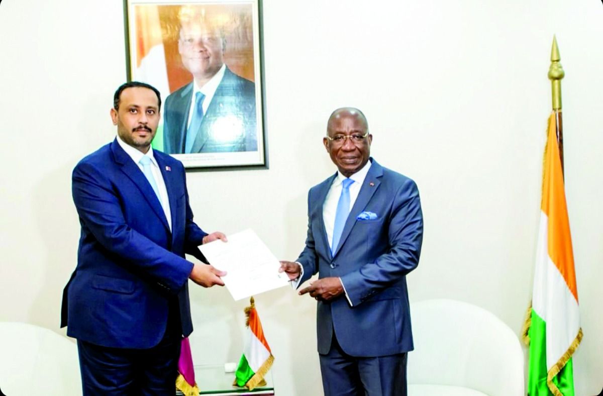 وزير خارجية كوت ديفوار يتسلم  نسخة من اعتماد السفير المري