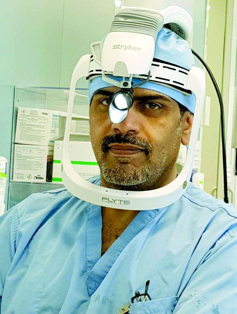 «حمد العام» تجري جراحة دقيقة ناجحة لمريض بريطاني