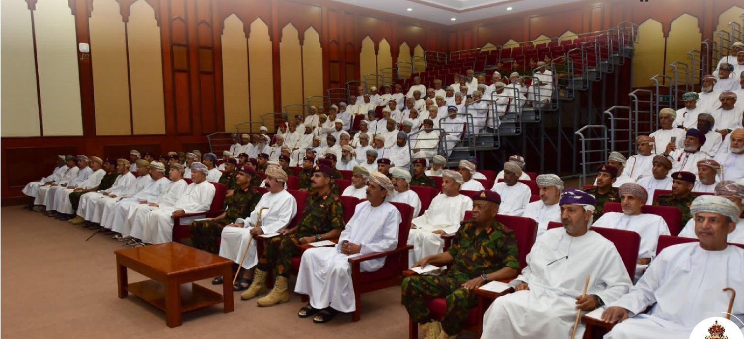 الحرس السلطاني العماني يحتفل بيوم المتقاعدين