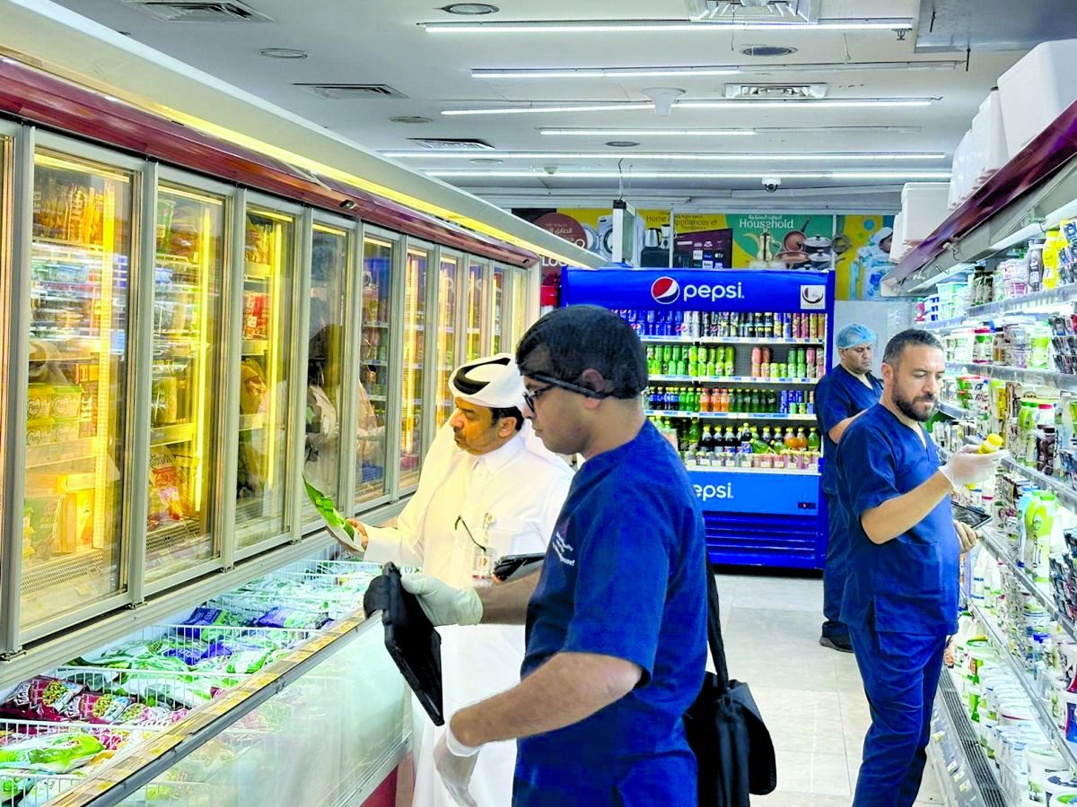 1258 جولة تفتيش  غذائية بالخور والذخيرة