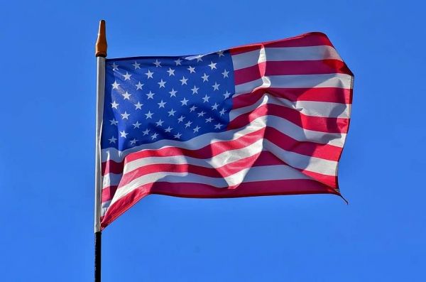 مرتبطة بمبيعات النفط الإيراني.. واشنطن تفرض عقوبات على شبكة إقراض الأموال للحوثيين في اليمن