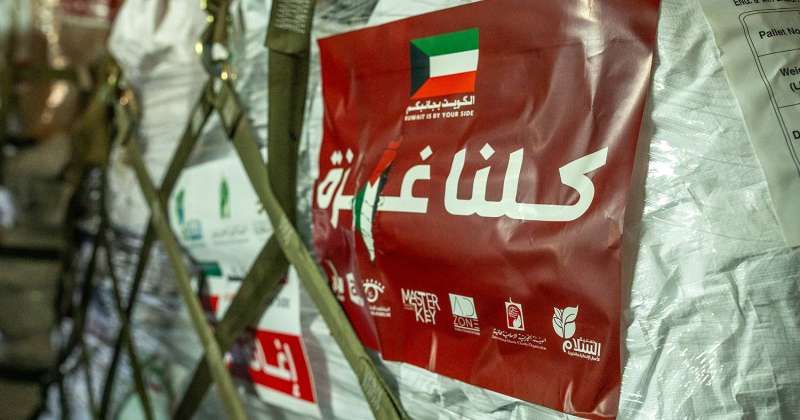 الكويت تغيث غزة بالطائرة الـ37 من الجسر الجوي