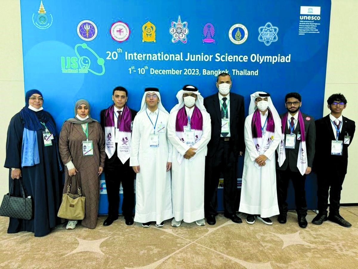 فوز طلابنا ببرونزيتين في أولمبياد العلوم للناشئين بتايلاند