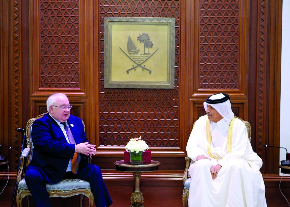 الغانم يبحث تطورات غزة  مع رئيس البرلمان الأيرلندي